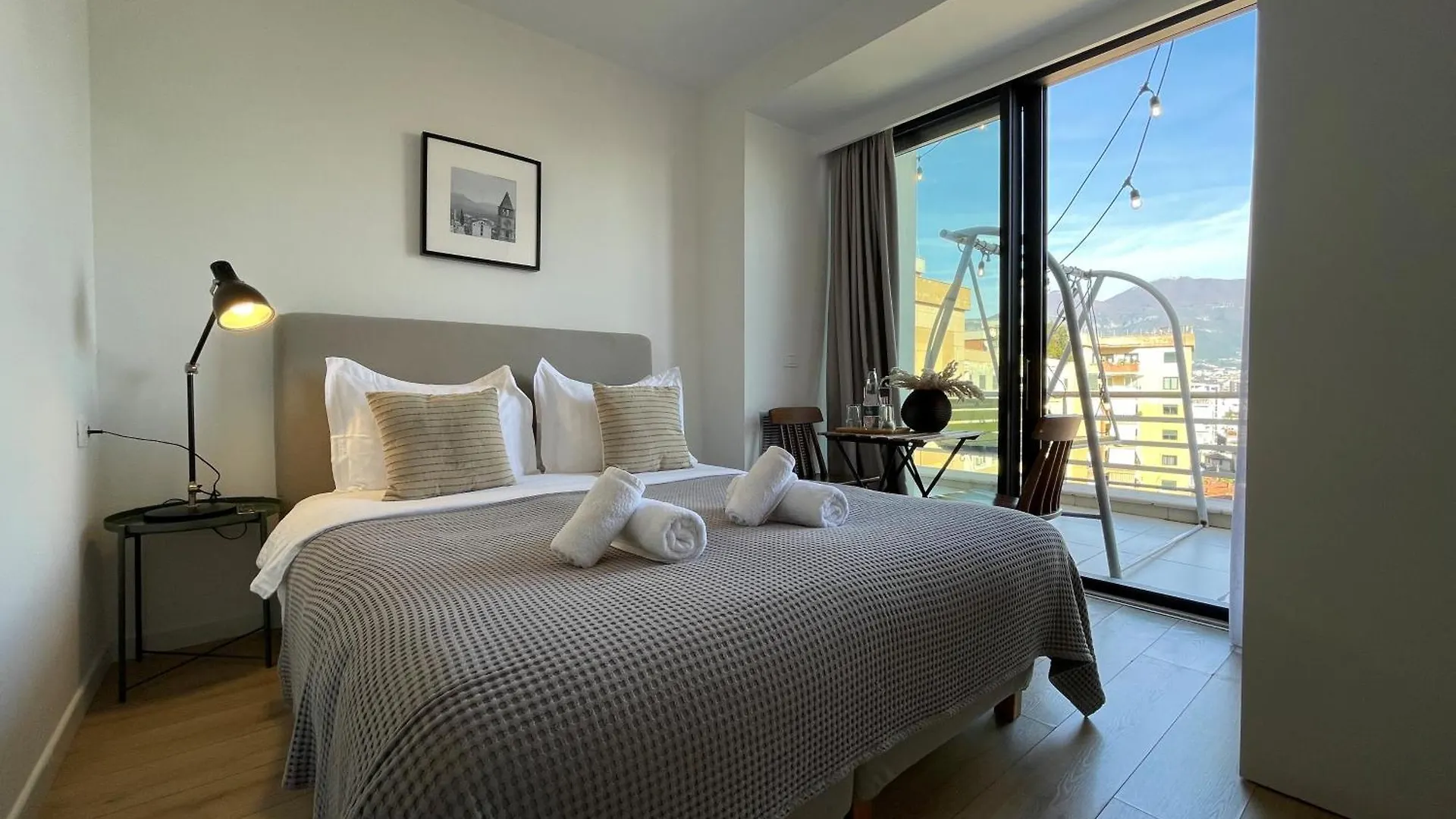 Aparthotel Rooftop Tirana