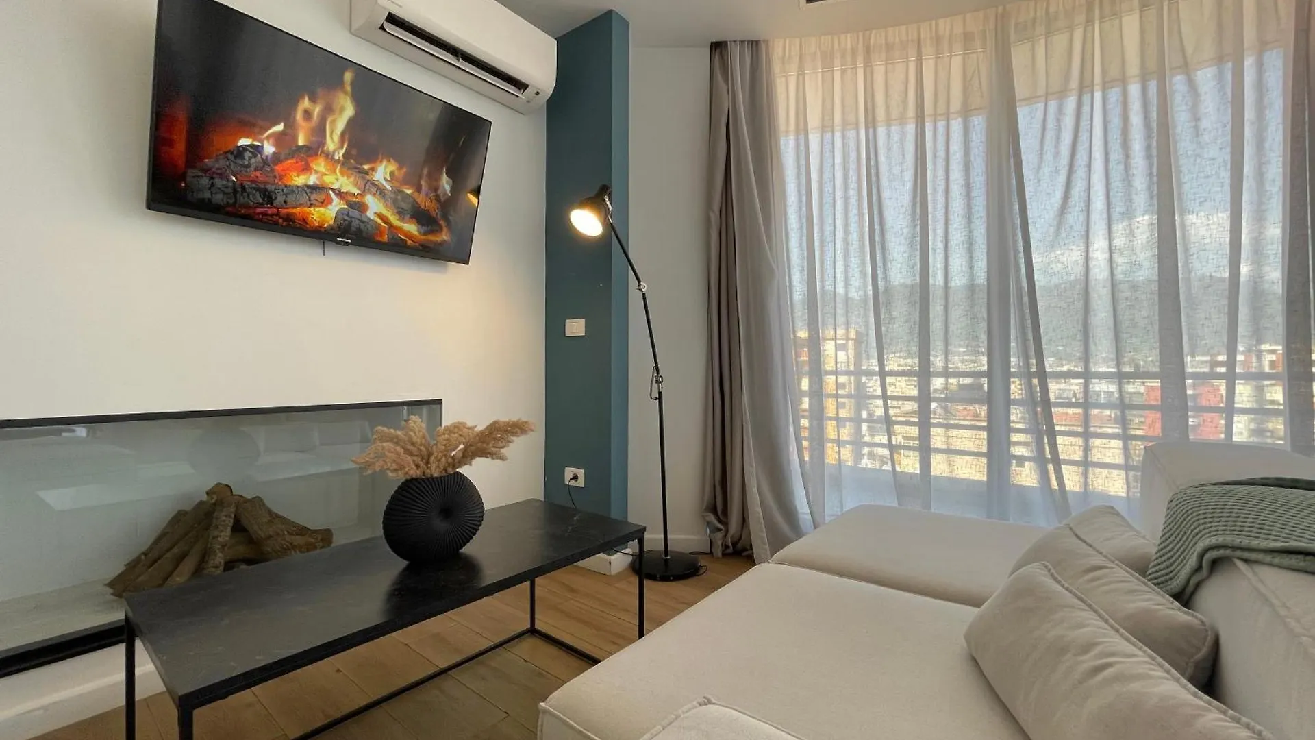 Rooftop Tirana - Choose Balkans Aparthotel